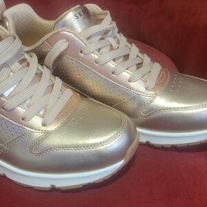 SKECHERS Ladies Rose Gold Sneakers with White Soles